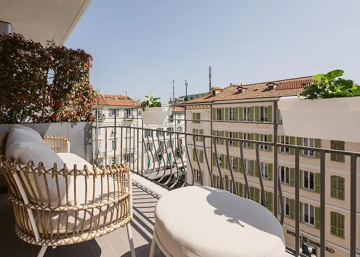 招待所 Sanremissimo & 4*